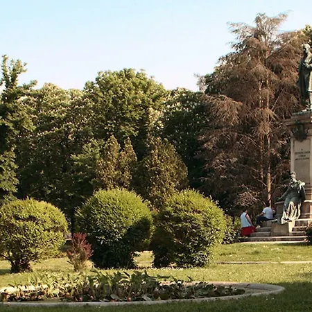 Casa Moretti * Казале-Монферрато